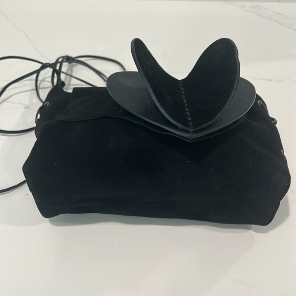 GUCCI Suede Heart Bag - Picture 3 of 15